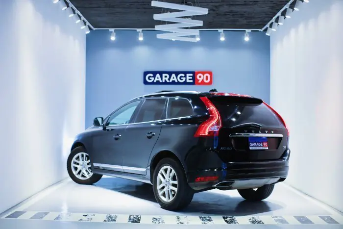 Volvo XC60 2017 - صورة 9