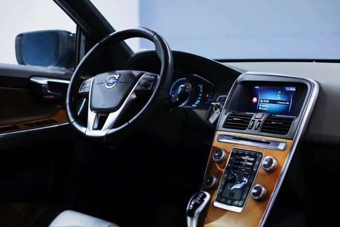 Volvo XC60 2017 - صورة 19