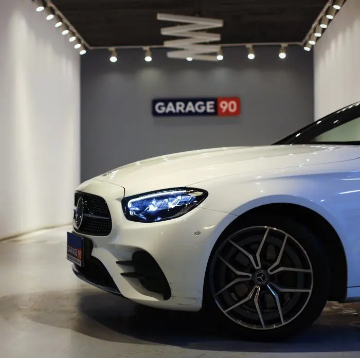 Mercedes-Benz E300 2021 - صورة 6