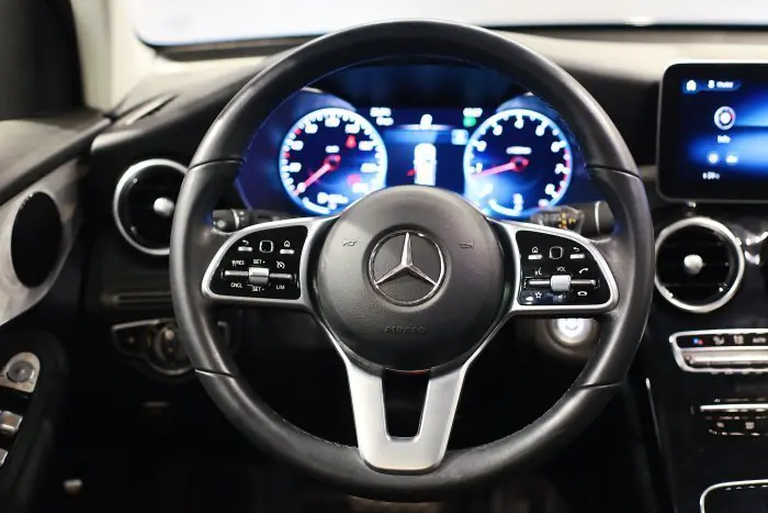 Mercedes-Benz GLC200 2021 - صورة 20