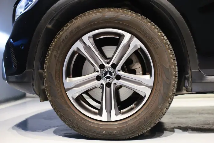 Mercedes-Benz GLC200 2021 - صورة 10