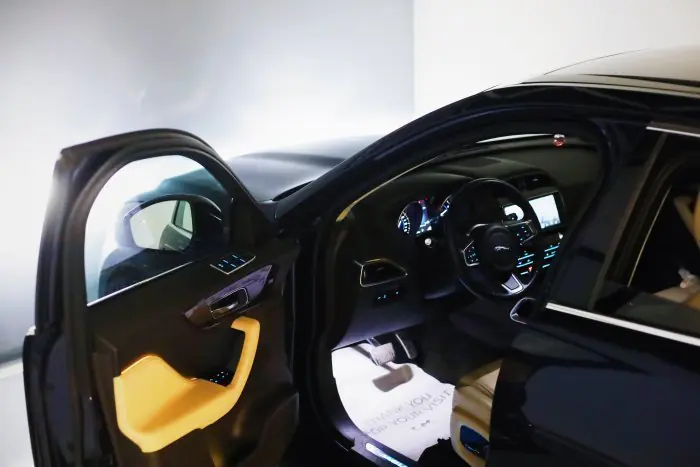 Jaguar F-PACE 2019 - صورة 13