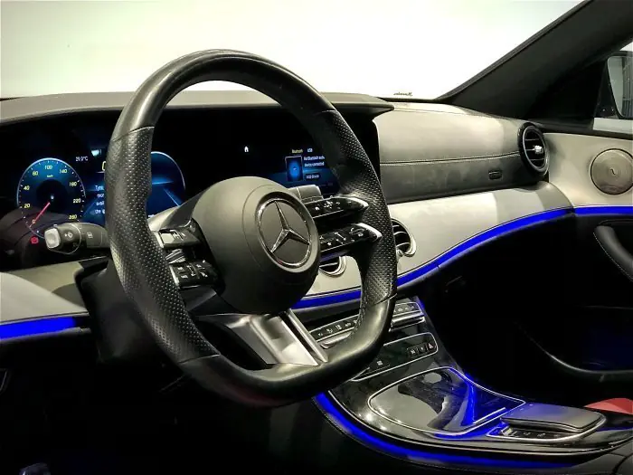 Mercedes-Benz E200 2021 - صورة 15