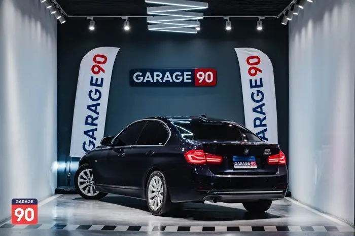 bmw 318i 2017 - صورة 5