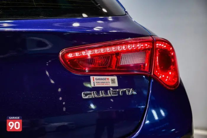 Alfa Romeo Giulia 2021 - صورة 10