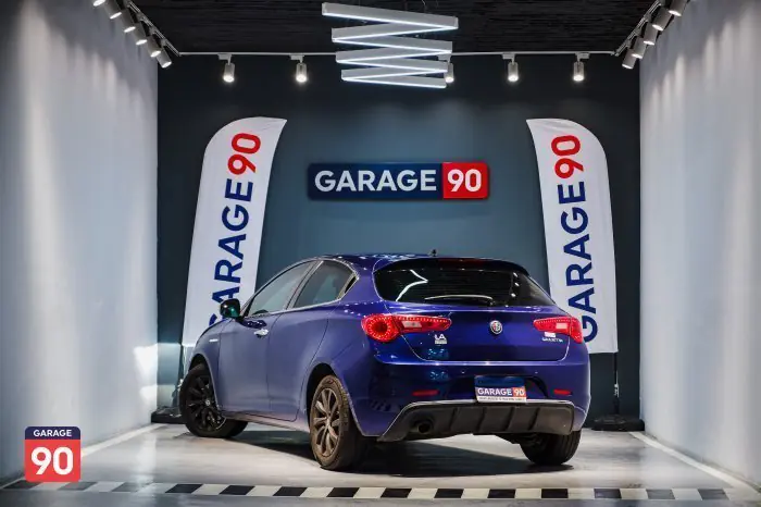Alfa Romeo Giulia 2021 - صورة 7