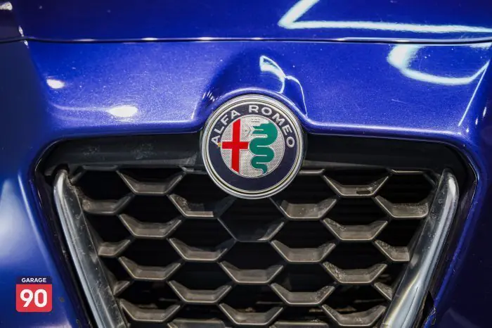Alfa Romeo Giulia 2021 - صورة 9