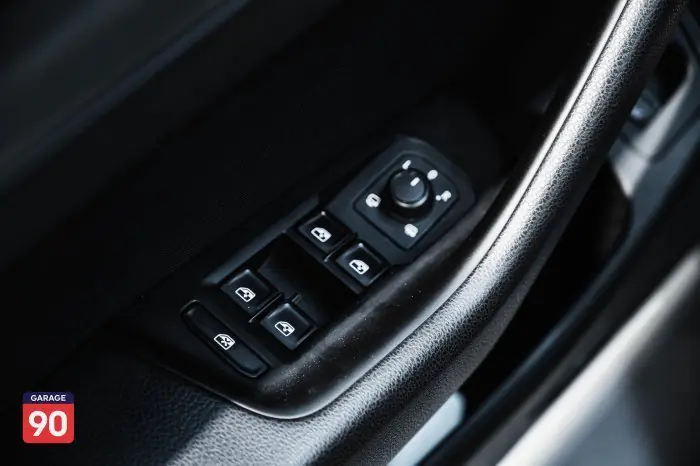 Volkswagen Passat 2021 - صورة 17