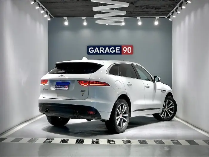 Jaguar F-PACE 2017 - صورة 8