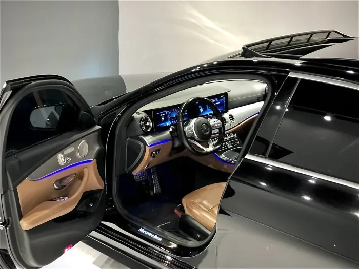 Mercedes-Benz E200 2020 - صورة 9