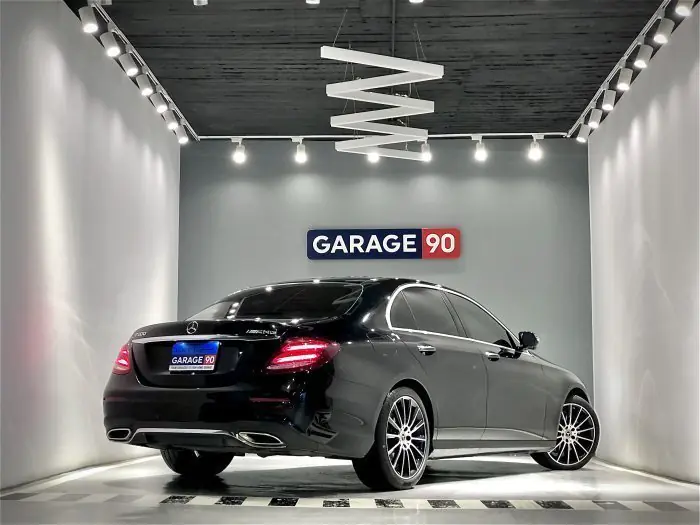 Mercedes-Benz E200 2020 - صورة 6