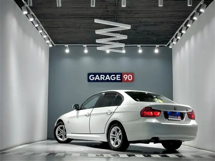 bmw 318i 2012 - صورة 7