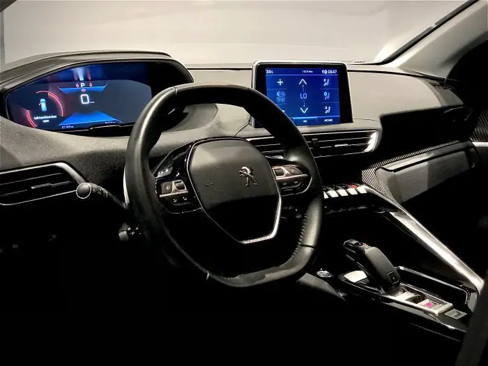 Peugeot 3008 2021 - صورة 12