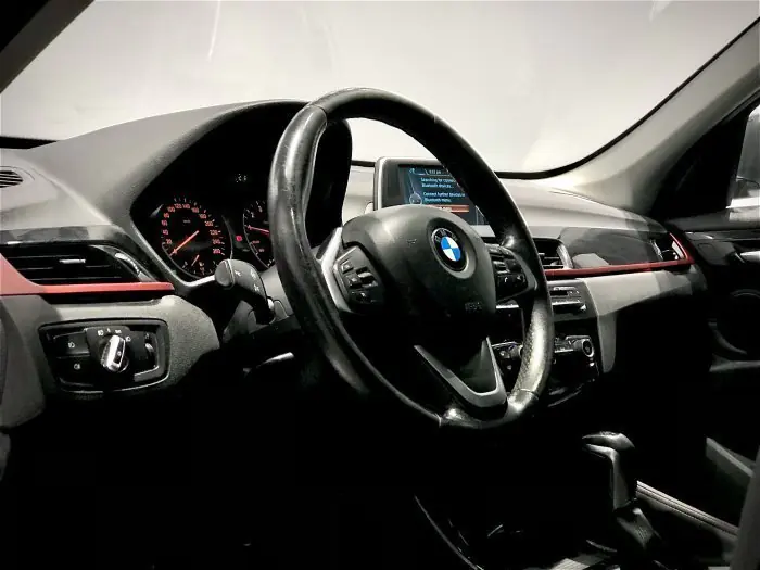 bmw X1 2016 - صورة 12