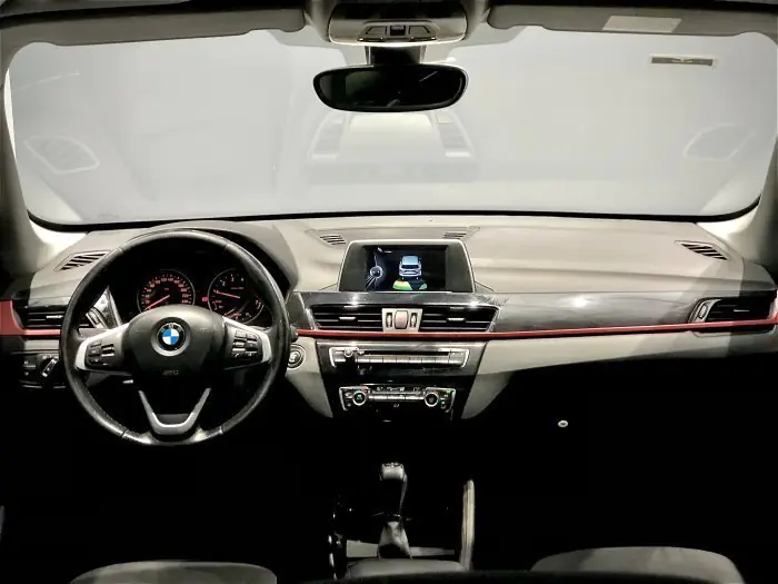 bmw X1 2016 - صورة 11