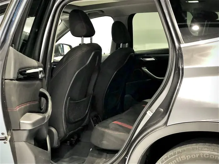 bmw X1 2016 - صورة 9