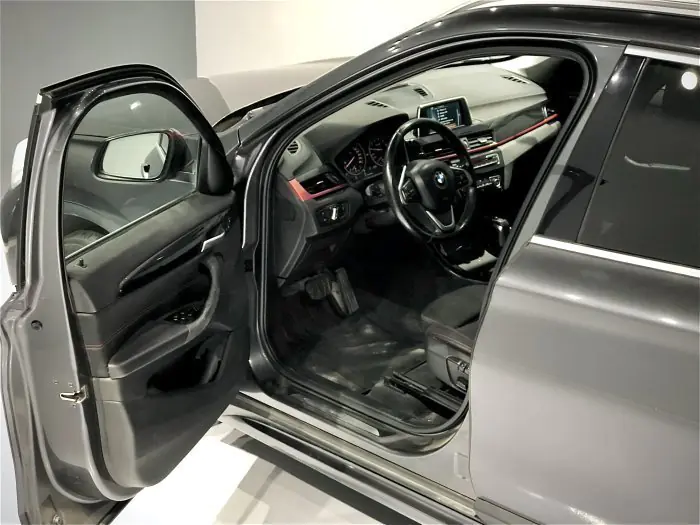 bmw X1 2016 - صورة 8