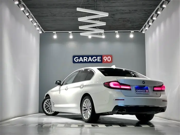 bmw 520i 2021 - صورة 7