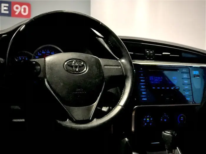 Toyota Corolla 2019 - صورة 13