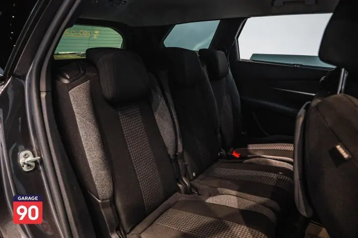 Peugeot 5008 2022 - صورة 2