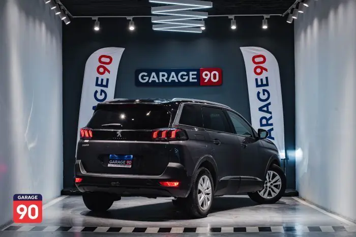 Peugeot 5008 2022 - صورة 12