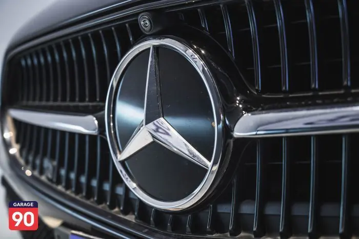 Mercedes-Benz C200 2022 - صورة 12