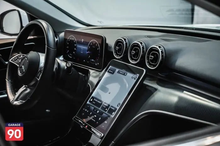 Mercedes-Benz C180 2021 - صورة 14