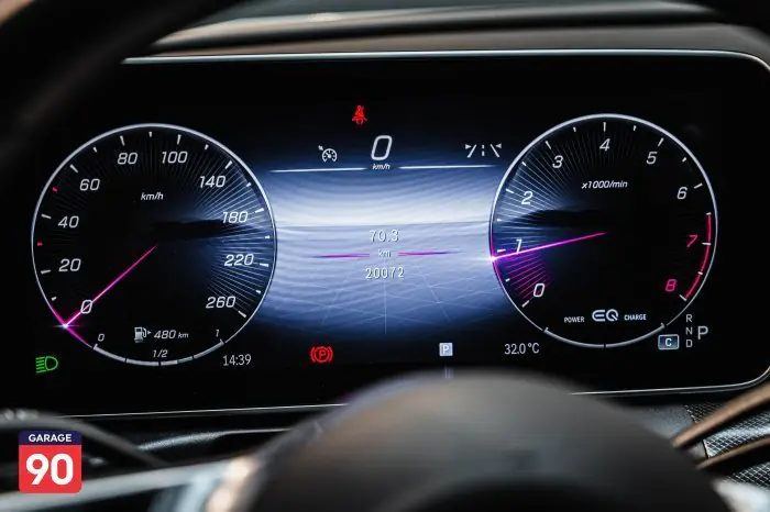 Mercedes-Benz C180 2021 - صورة 12