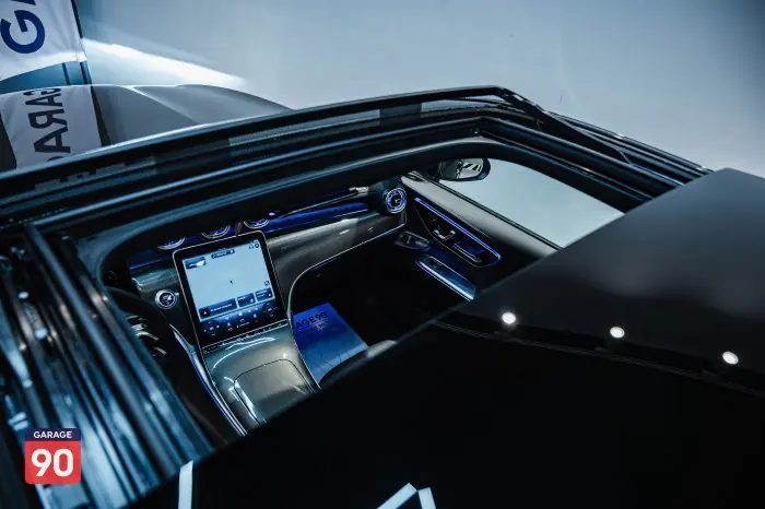 Mercedes-Benz GLC300 2024 - صورة 11