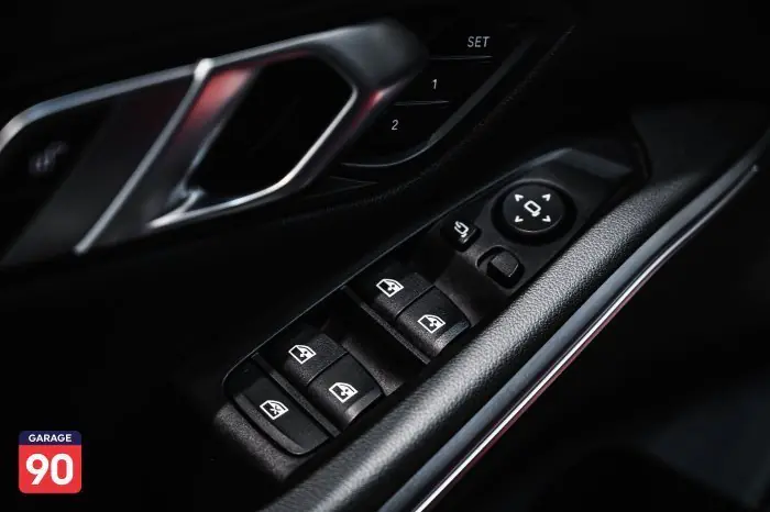bmw 320i 2021 - صورة 13