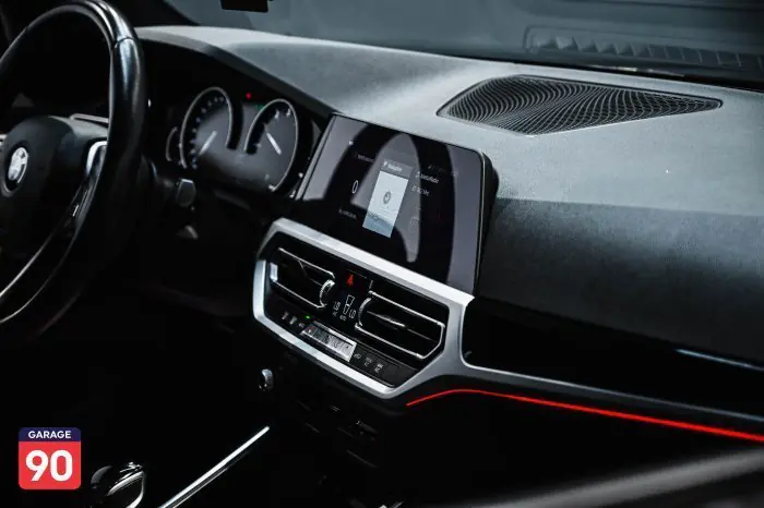 bmw 320i 2021 - صورة 18