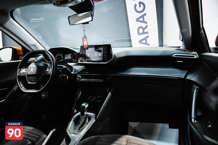 Peugeot 2008 2021 - صورة 16