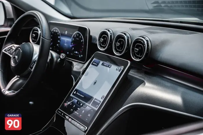 Mercedes-Benz C180 2022 - صورة 17