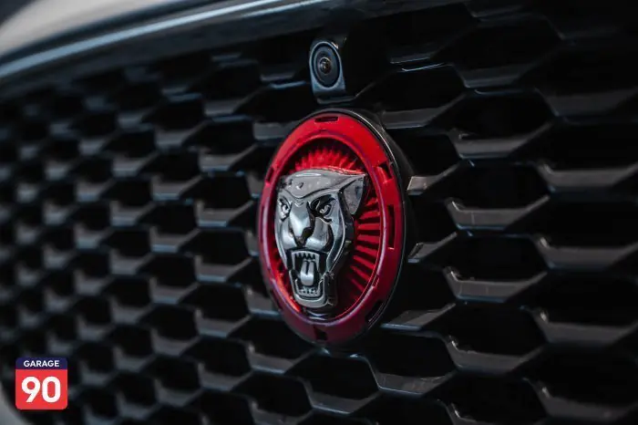 Jaguar E-PACE 2019 - صورة 11