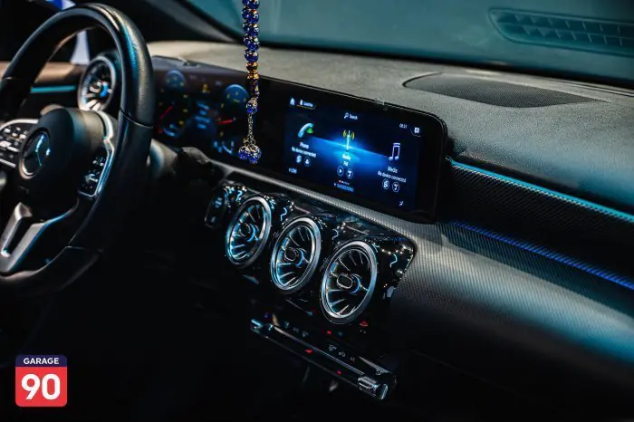Mercedes-Benz A180 2021 - صورة 20