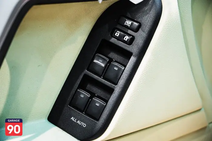 Toyota prado 2017 - صورة 15