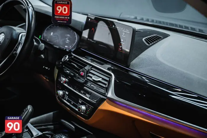 bmw 520i 2023 - صورة 17