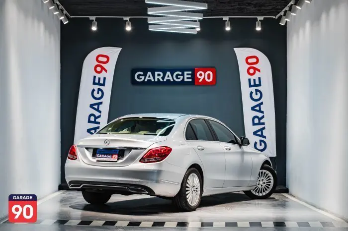 Mercedes-Benz C180 2015 - صورة 9
