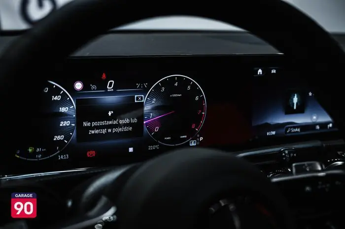 Mercedes-Benz CLA200 2024 - صورة 13