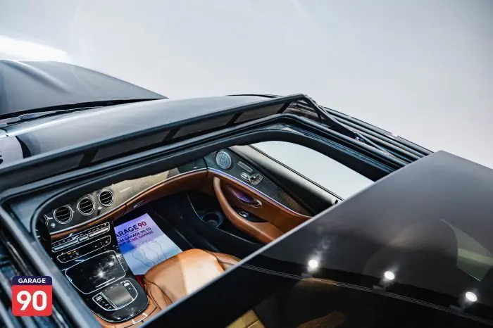 Mercedes-Benz E200 2021 - صورة 10