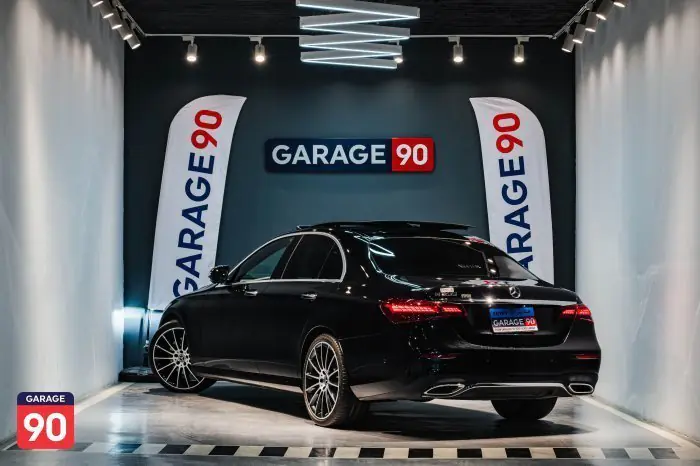 Mercedes-Benz E200 2021 - صورة 6