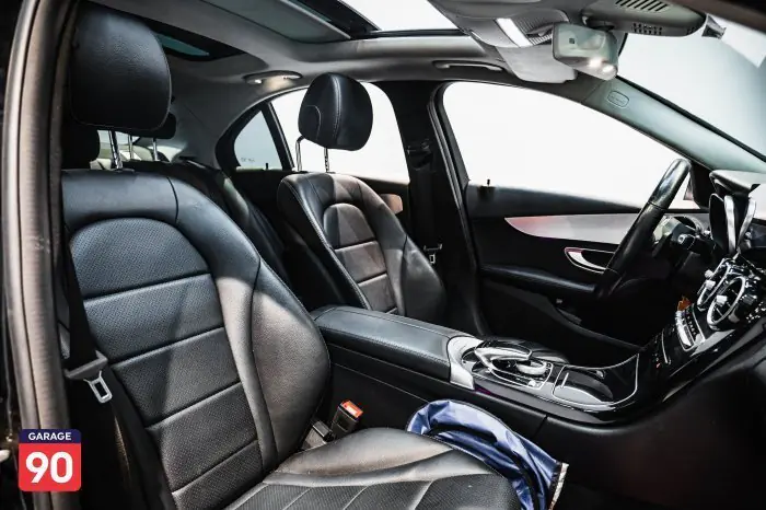 Mercedes-Benz C180 2019 - صورة 18