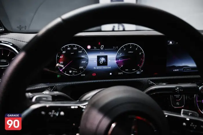 Mercedes-Benz CLA200 2024 - صورة 13