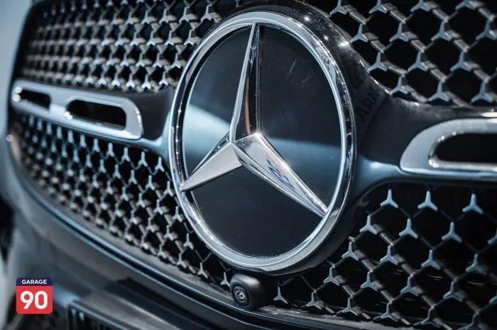 Mercedes-Benz GLC300 2024 - صورة 8