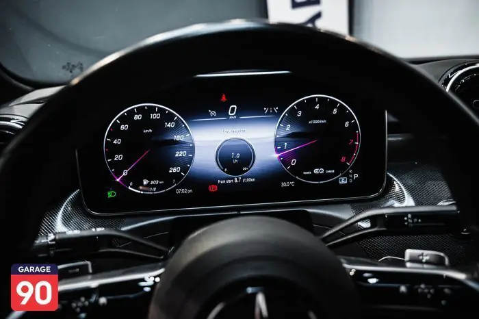 Mercedes-Benz C200 2022 - صورة 8