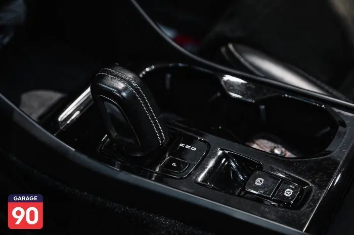 Volvo XC40 2020 - صورة 14