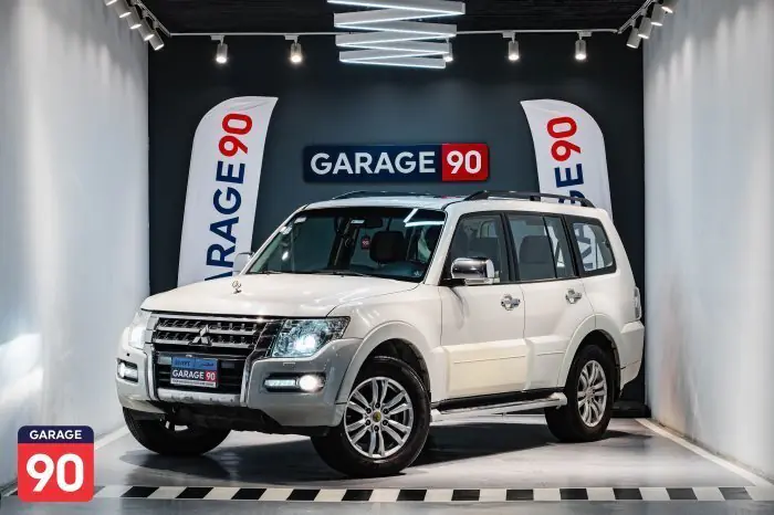 Mitsubishi Pajero 2015 - صورة 3