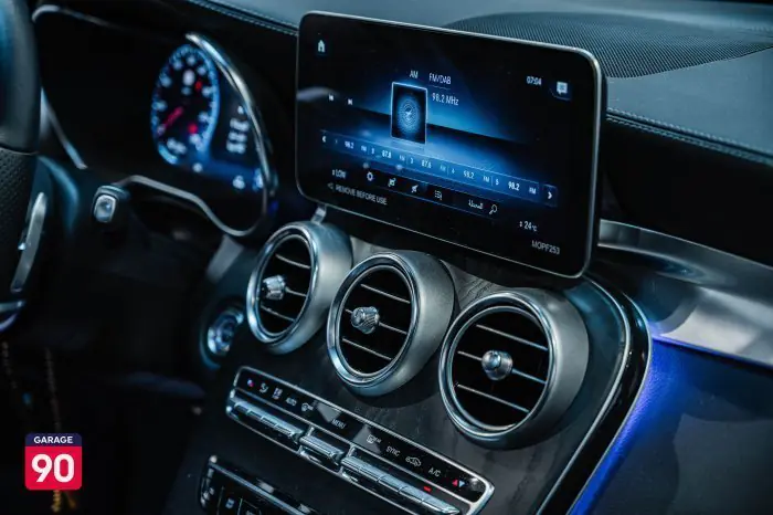 Mercedes-Benz GLC200 2023 - صورة 16