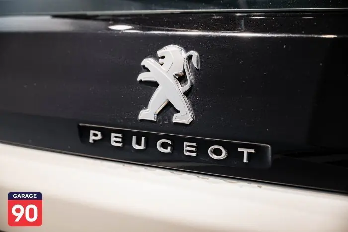 Peugeot 3008 2020 - صورة 18