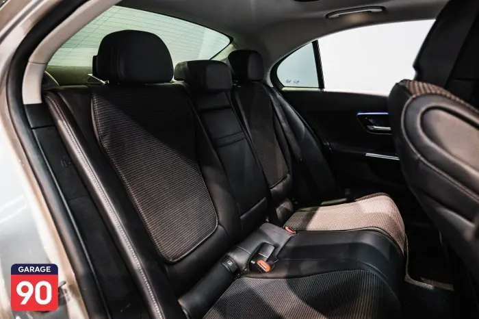 Mercedes-Benz C180 2022 - صورة 16